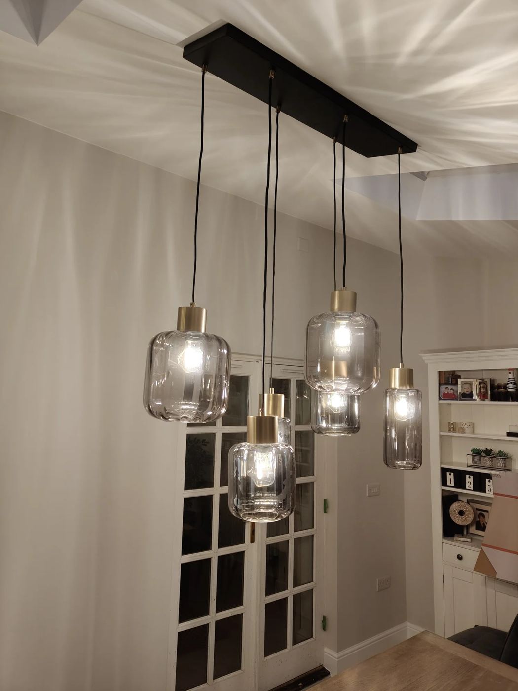Pendant lighting installation